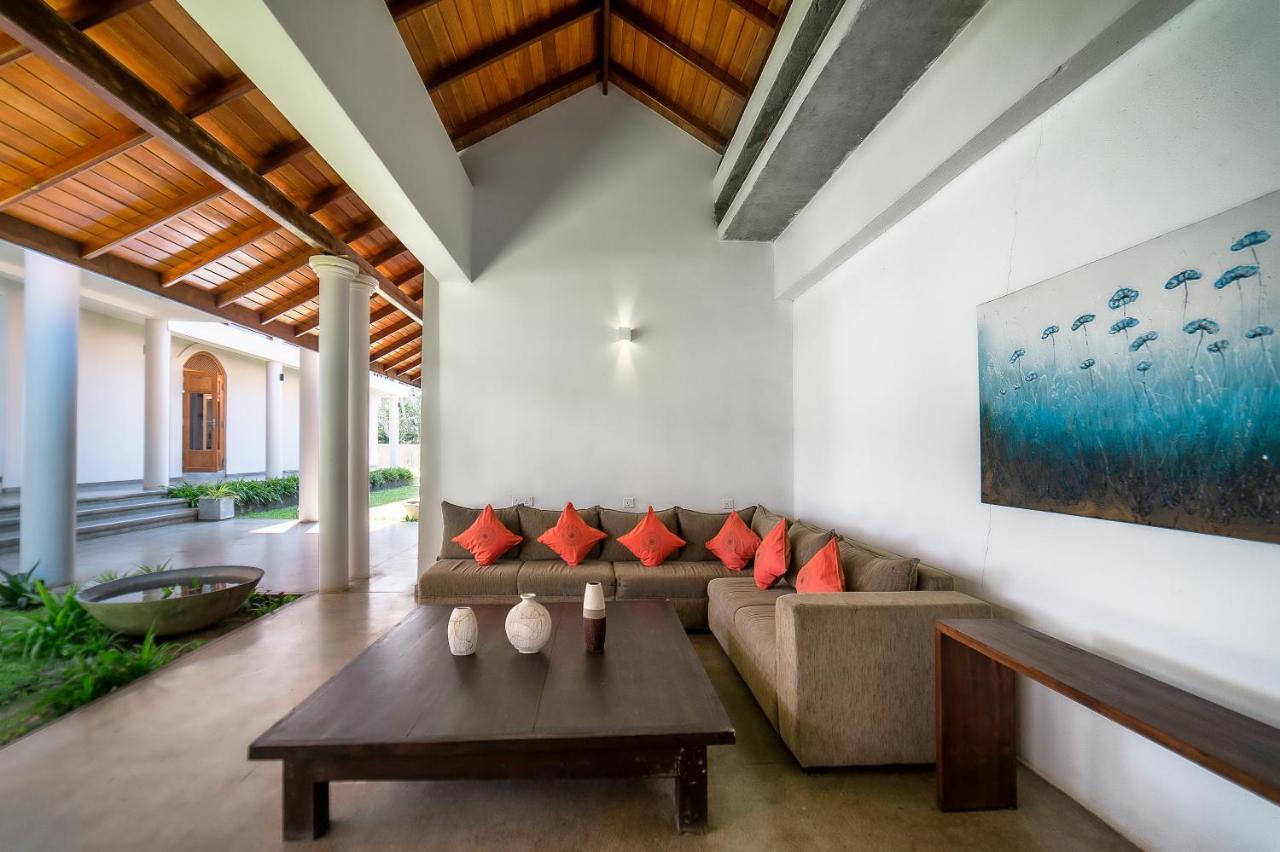Villa Oceane Mirissa Exterior photo